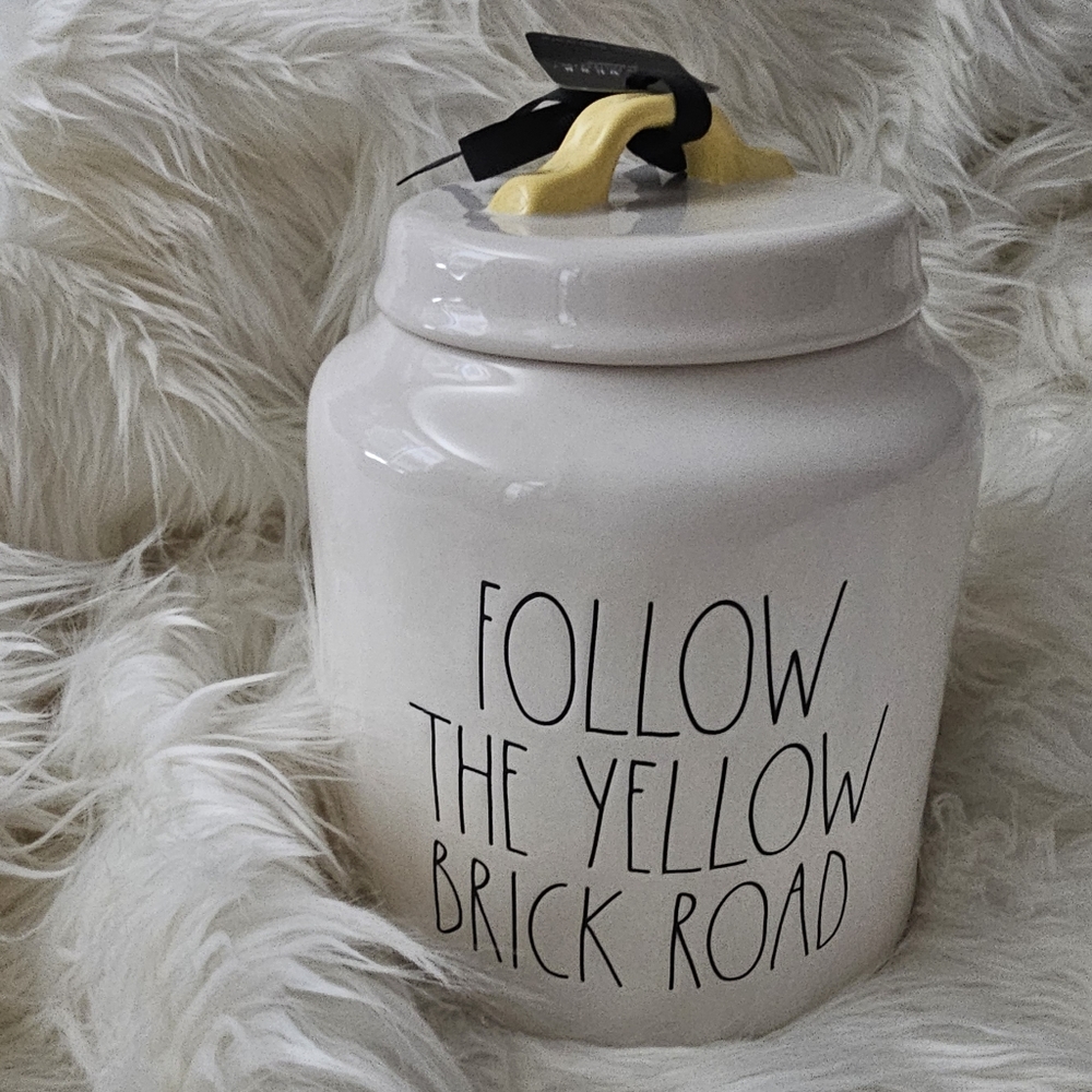 RAE DUNN Wizard of Oz ceremic jar - Follow the yellow brick road
